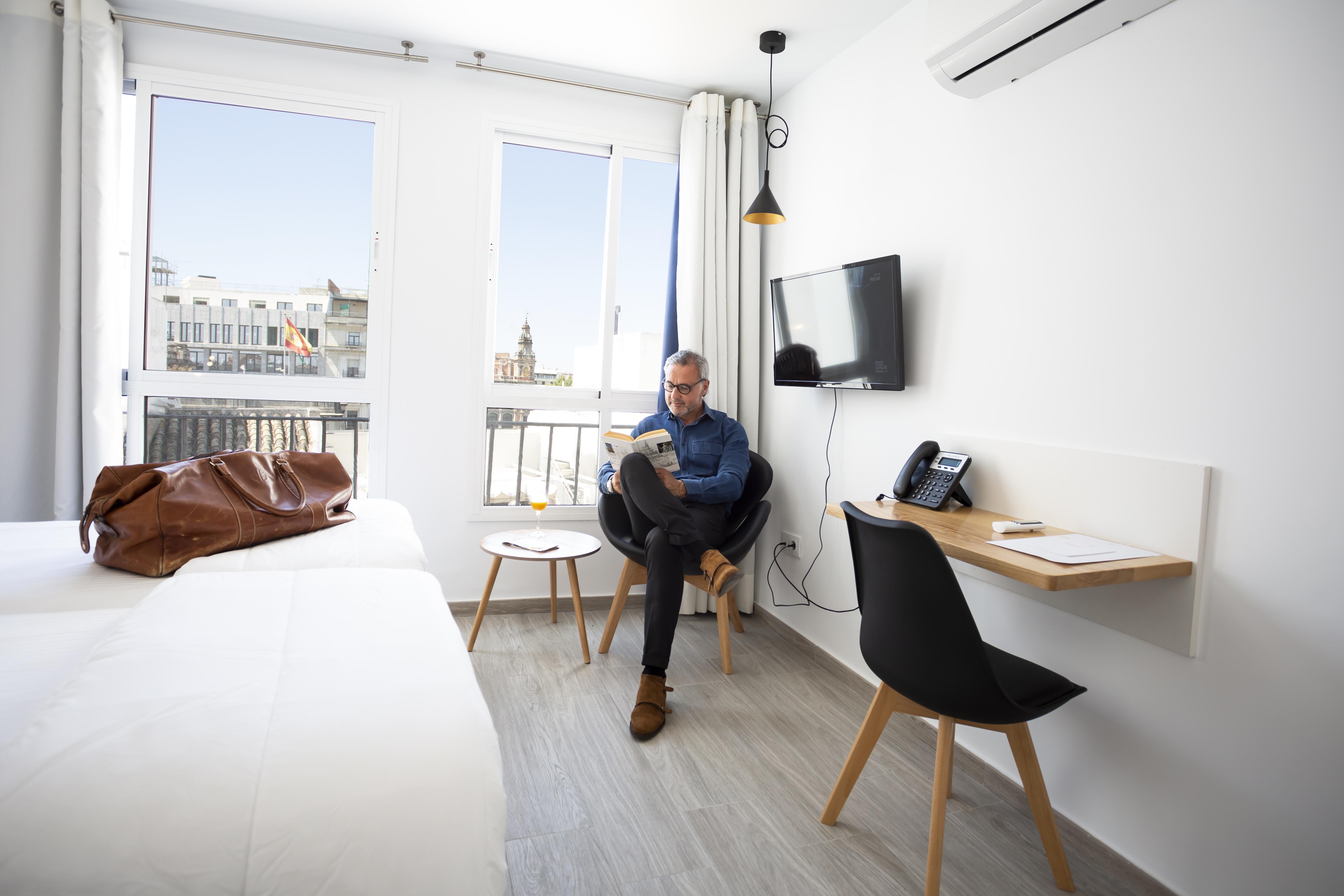 Basic Hotel Sevilla Catedral المظهر الخارجي الصورة