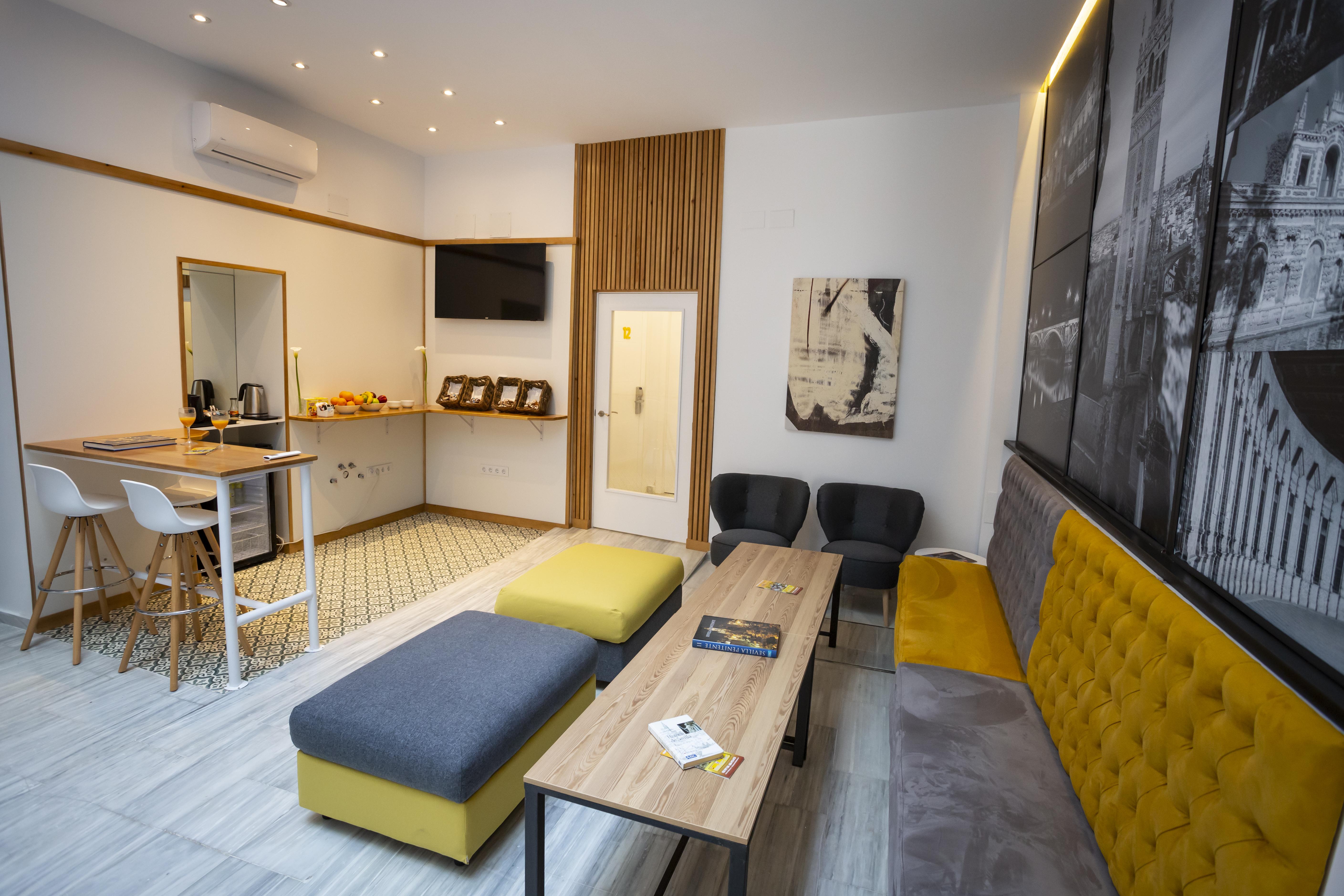 Basic Hotel Sevilla Catedral المظهر الخارجي الصورة