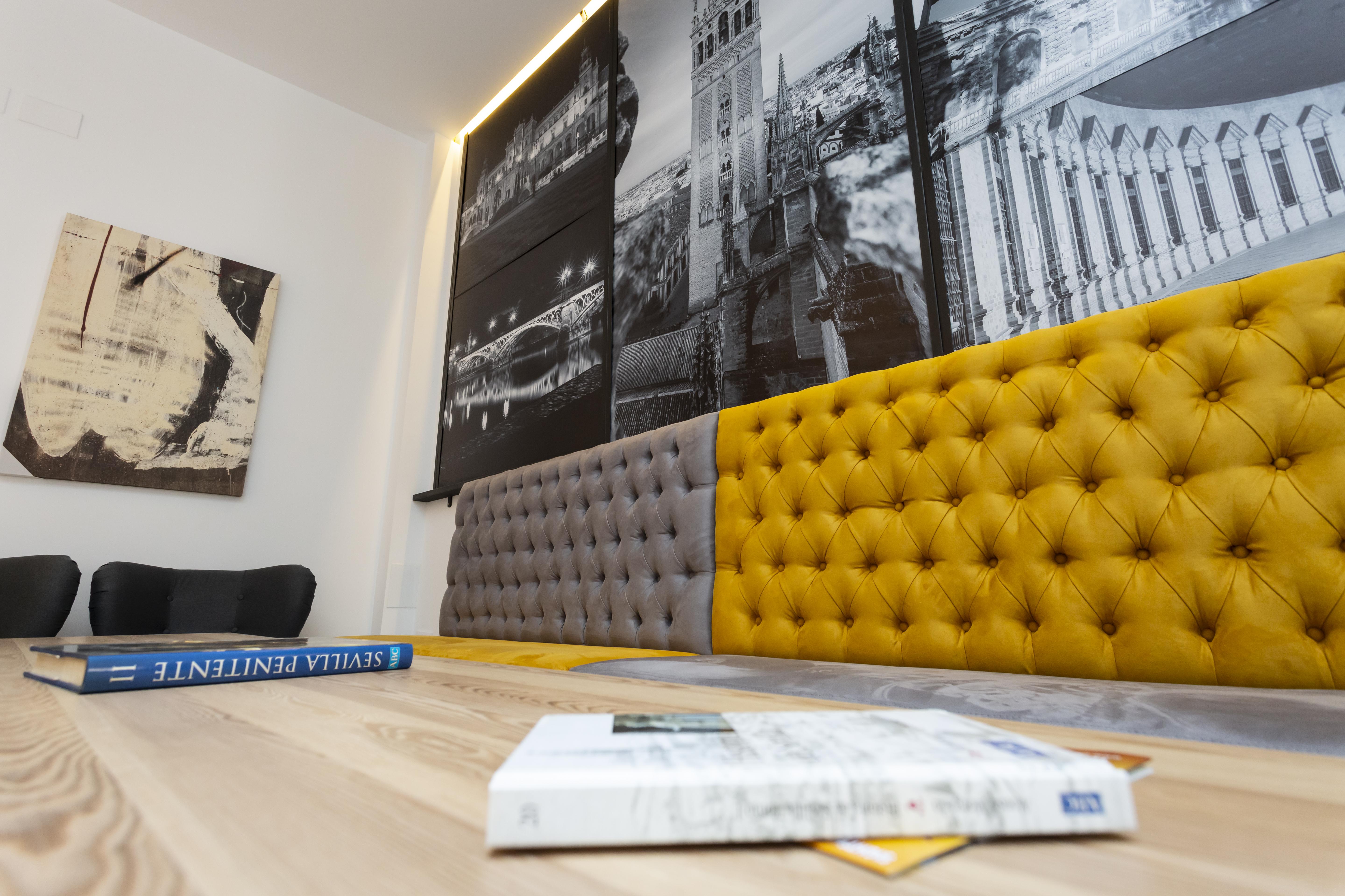 Basic Hotel Sevilla Catedral المظهر الخارجي الصورة